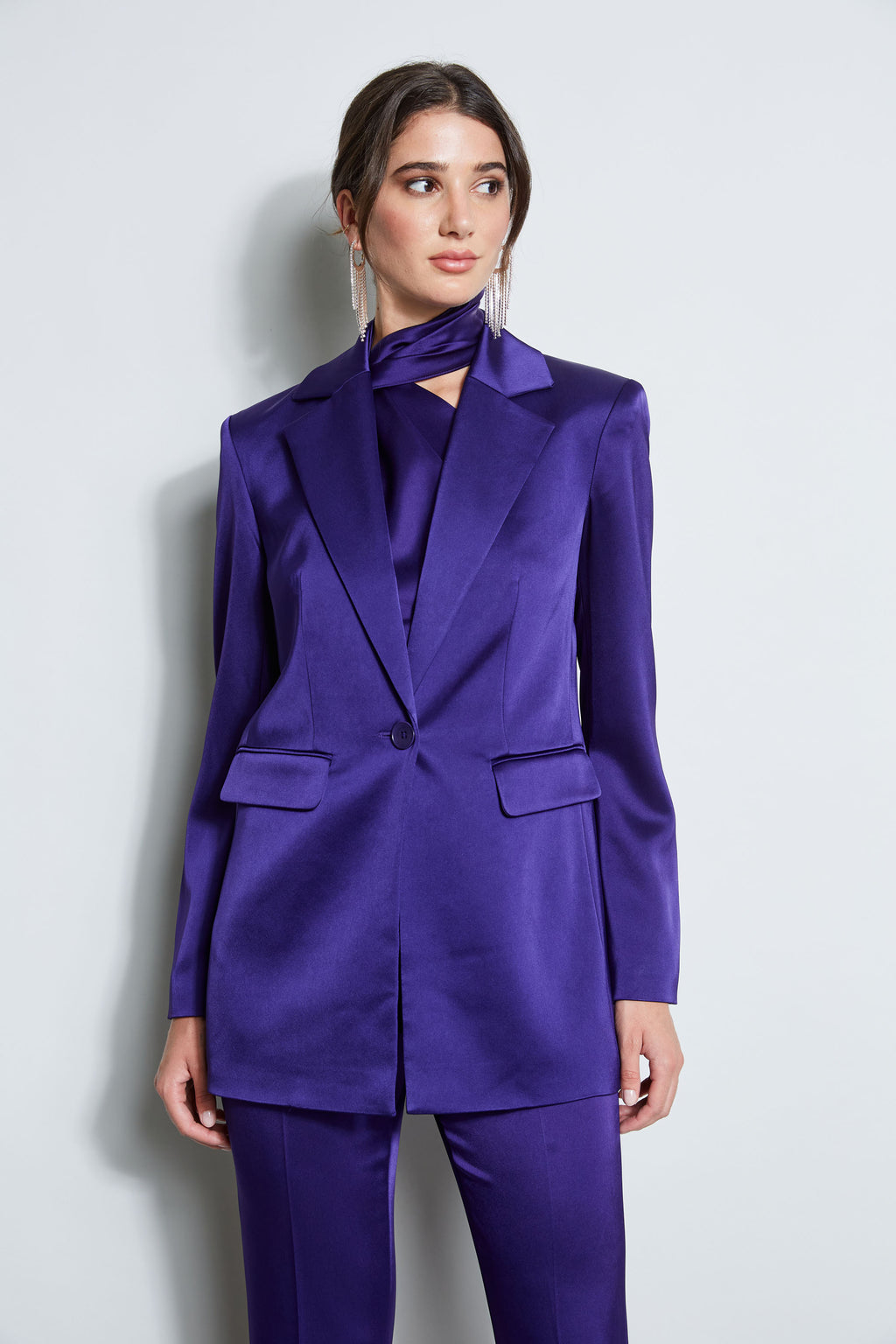 Women Satin Boyfriend Blazer Winter Plum | Elie Tahari