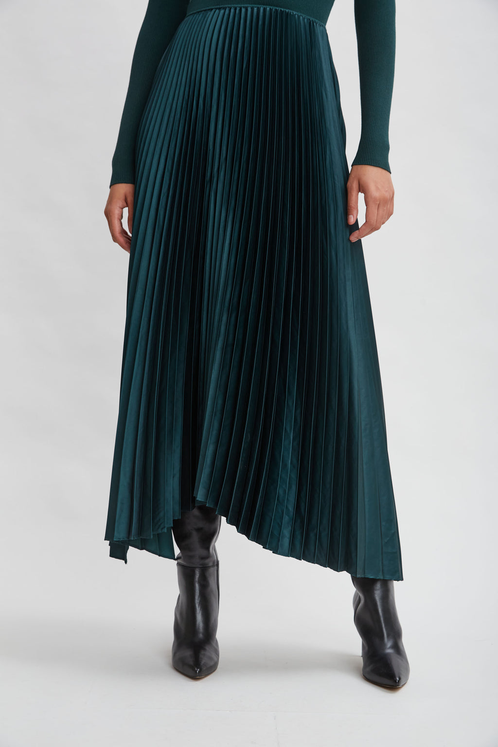 Women Long Sleeve Knit Pleated Dress Juniper | Elie Tahari
