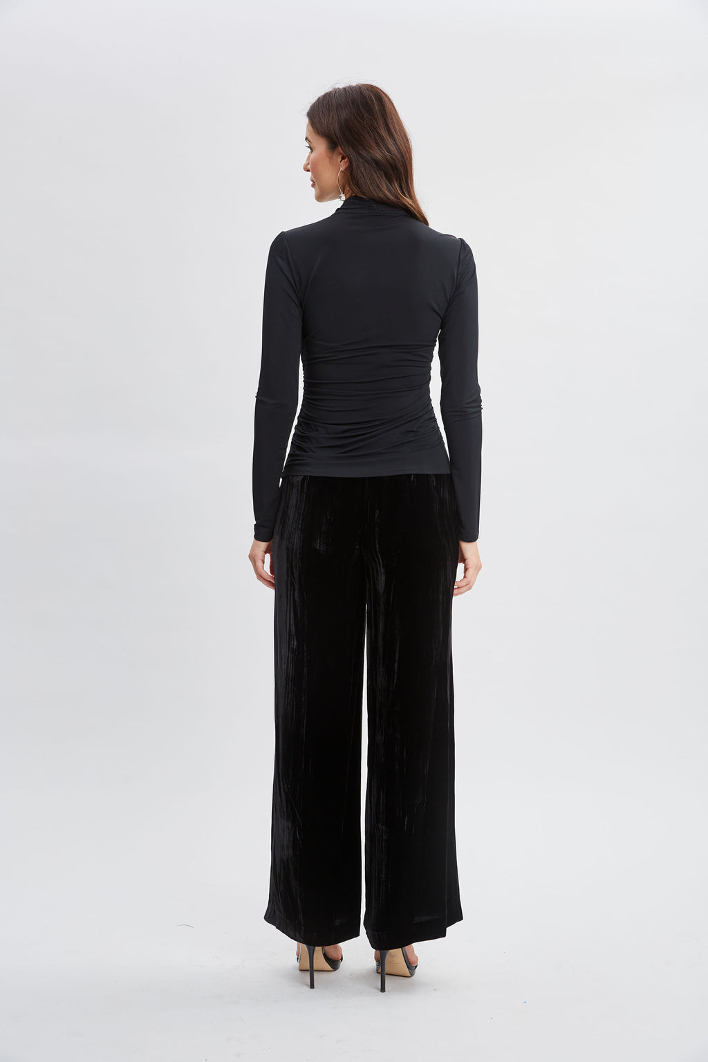 Women Crossover Ruched Knit Black | Elie Tahari