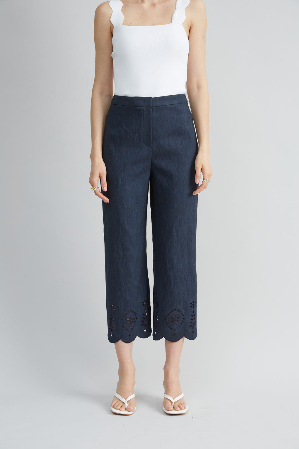Women Linen Scallop Hem Pant  | Elie Tahari